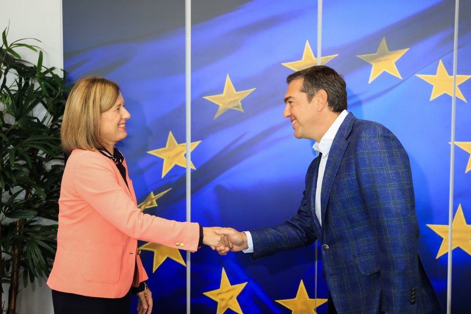 Ο Αλέξης Τσίπρας με την Βέρα Γιούροβα / Φωτογραφία: Γραφείο Τύπου ΣΥΡΙΖΑ