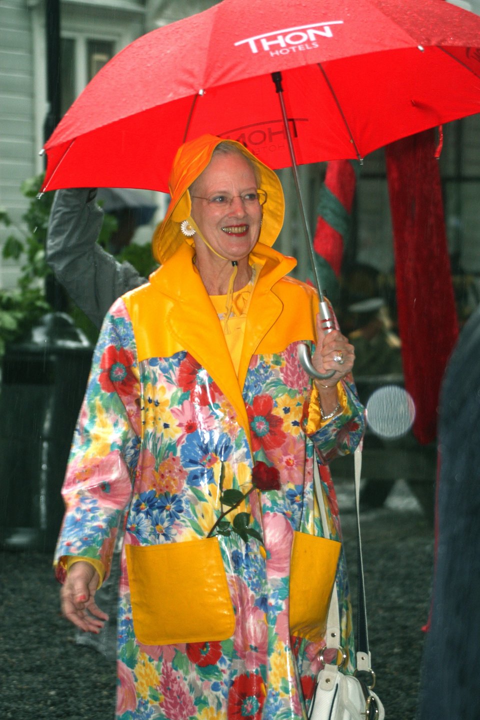 Η βασίλισσα Μαργαρίτα II της Δανίας φτάνει για να λάβει μέρος στους εορτασμούς για τα 70ά γενέθλια της βασίλισσας Sonja, 6 Ιουλίου 2007 στο Arendal της Νορβηγίας