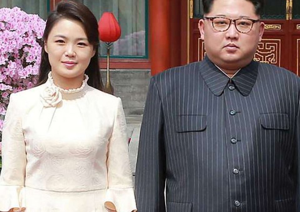 O Κιμ Γιονγκ Ουν με τη σύζυγό του