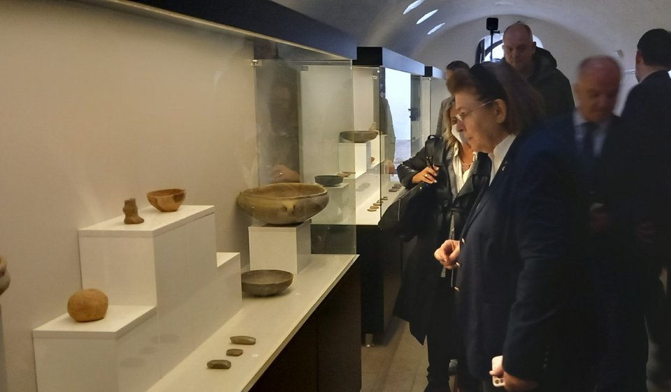 Η Υπουργός Πολιτισμού και Αθλητισμού Λ.Μενδώνη, στο Αρχαιολογικό Μουσείο Πρίζρεν