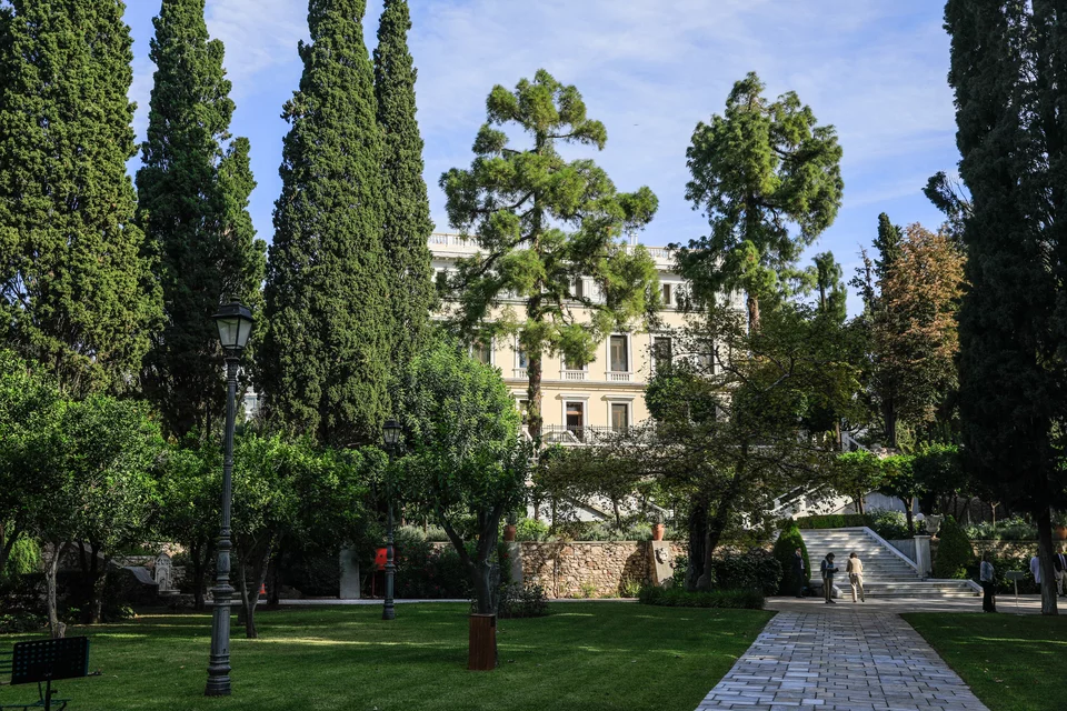 Το μονοπάτι που οδηγεί από τον κήπο προς το Προεδρικό Μέγαρο / Γιώργος Κονταρίνης Εurokinissi