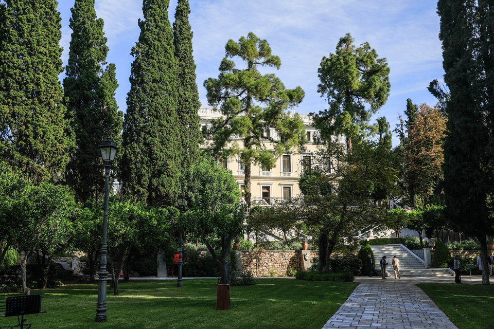 Το μονοπάτι που οδηγεί από τον κήπο προς το Προεδρικό Μέγαρο / Γιώργος Κονταρίνης Εurokinissi