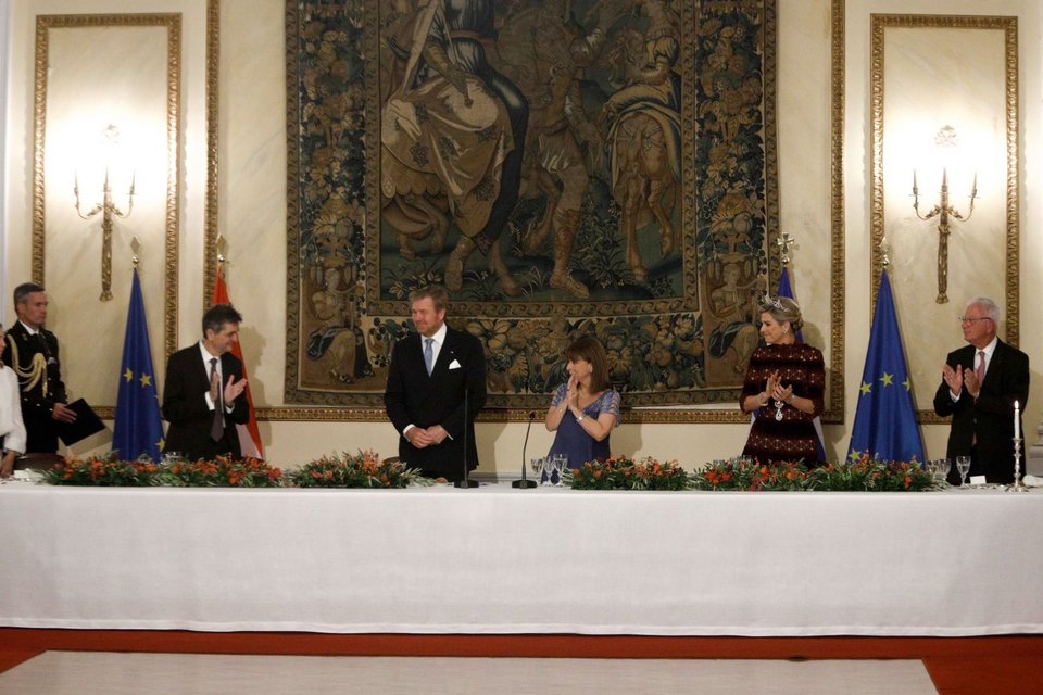 Προσφώνηση της ΠτΔ Κατερίνας Σακελλαροπούλου προς τον βασιλιά και τη Βασίλισσα της Ολλανδίας / Φωτογραφία: Εurokinissi-ΓΙΩΡΓΟΣ ΚΟΝΤΑΡΙΝΗΣ