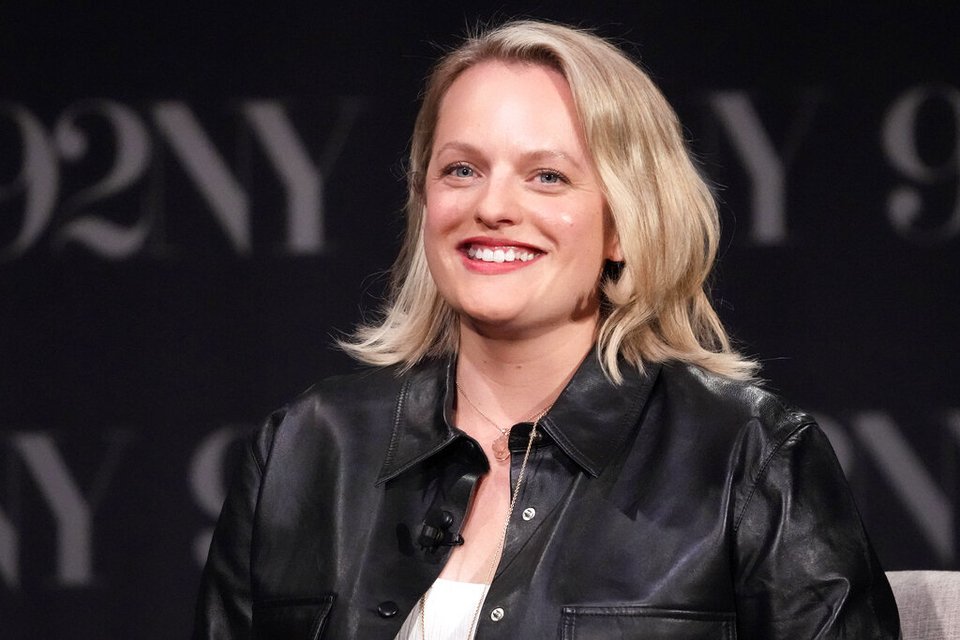 Η Elisabeth Moss συζητά για την τηλεοπτική σειρά του Hulu "The Handmaid's Tale" στο 92NY την Παρασκευή 23 Σεπτεμβρίου 2022, στη Νέα Υόρκη