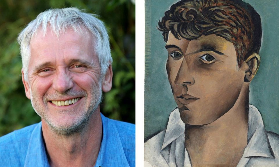 Ο βιογράφος και επιμελητής της έκθεσης του John Craxton, Ian Collins, και, δεξιά, η αυτοπροσωπογραφία του John Craxton που κοσμεί το εξώφυλλο του βιβλίου