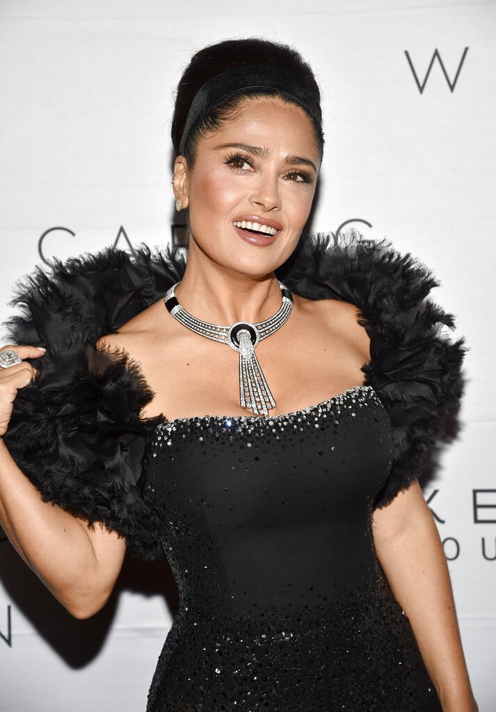 Η Salma Hayek Pinault στο δείπνο του Ιδρύματος Kering Caring For Women στο The Pool, την Πέμπτη 15 Σεπτεμβρίου 2022, στη Νέα Υόρκη