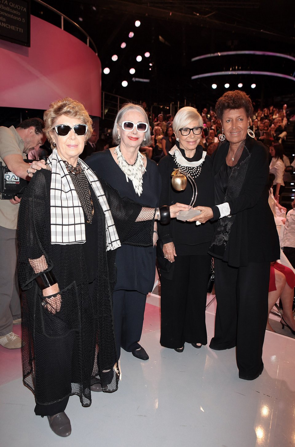 Οι 4 από τις 5 αδελφές Fendi μαζί, το 2013. Από αριστερά Franca Fendi, Anna Fendi, Paola Fendi και Carla Fendi
