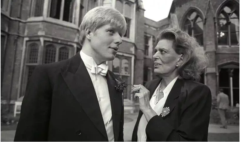 Τότε που ο Μπόρις Τζόνσον είχε καλέσει τη Μελίνα Μερκούρη να μιλήσει για την επιστροφή των Γλυπτών του Παρθενώνα 