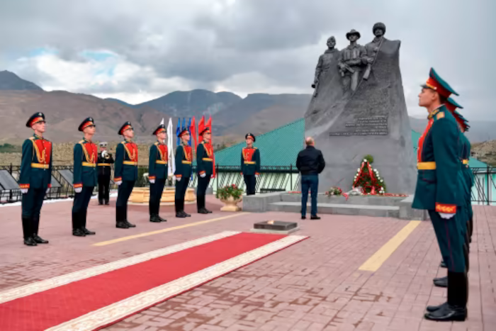 Ο Βλαντίμιρ Πούτιν σε παλαιότερη επίσκεψη στην ορεινή δημοκρατία του Νταγκεστάν