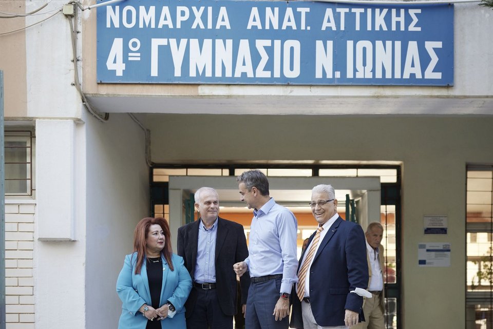 Επίσκεψη του Κυριάκου Μητσοτάκη σε σχολείο της Ν. Ιωνίας
