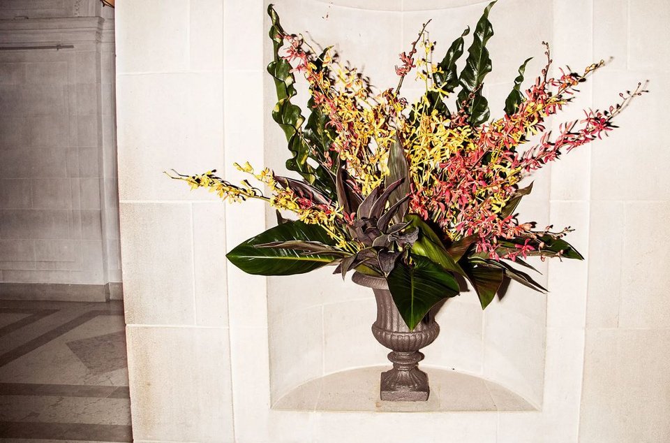 Μπουκέτο με λουλούδια στο Μητροπολιτικό Μουσείο της Νέας Υόρκης