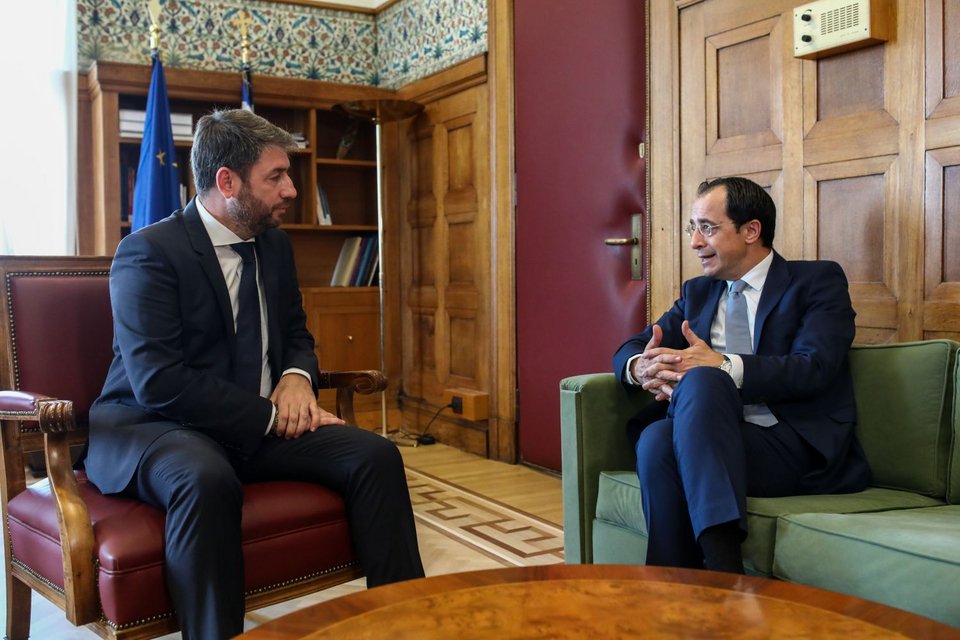 Συνάντηση του πρόεδρου του ΠΑΣΟΚ, Νίκου Ανδρουλάκη, με τον υποψήφιο πρόεδρο της Κυπριακής Δημοκρατίας, Νίκο Χριστοδουλίδη