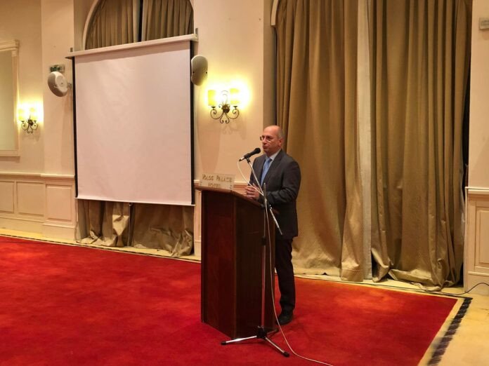 O κυβερνητικός εκπρόσωπος Γιάννης Οικονόμου μιλώντας σε εκδήλωση για τα 48 χρόνια της ΟΝΝΕΔ, στο Βόλο