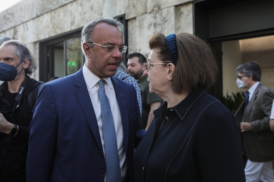 Χρήστος Σταϊκούρας, Λίνα Μενδώνη