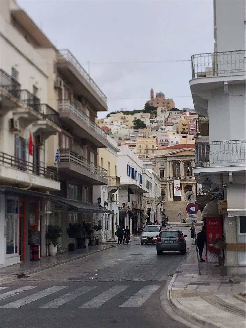 Στο υψηλότερο σημείο της πόλης ο Καθεδρικός Ναός Αγίου Γεωργίου / Φωτογραφία: iefimerida