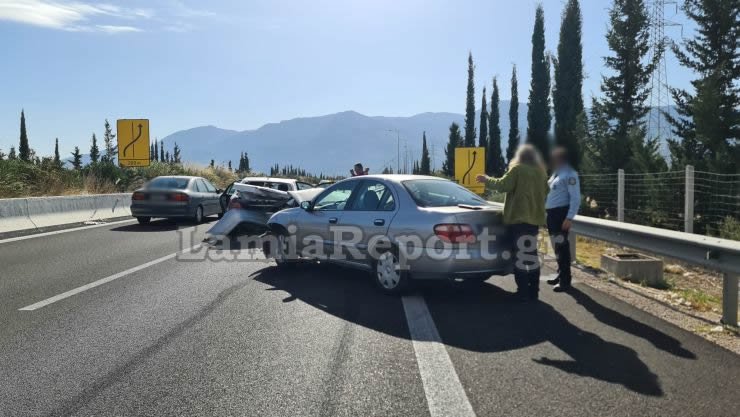 τροχαίο έξω από τη Λαμία