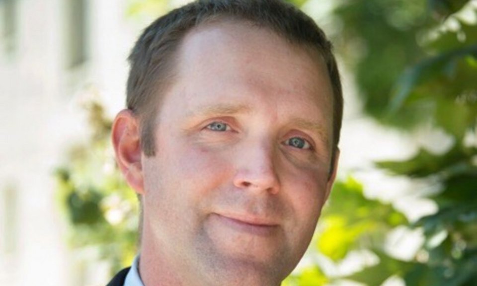 O Ράιαν Τζίντζερας καθηγητής στη Ναυτική Μεταπτυχιακή Σχολή στην Καλιφόρνια και ιστορικός της ύστερης Οθωμανικής Αυτοκρατορίας