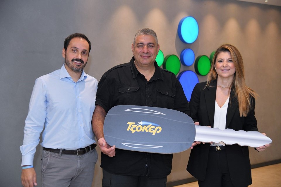 Γιάννης Πανόπουλος, Online Numerics, Operations &amp; VIP Director του ΟΠΑΠ, Γρηγόρης Σ., μεγάλος νικητής του διαγωνισμού «25 Χρόνια ΤΖΟΚΕΡ», Αναστασία Μπίρμπα, VLTs &amp; DBGs Director του ΟΠΑΠ 