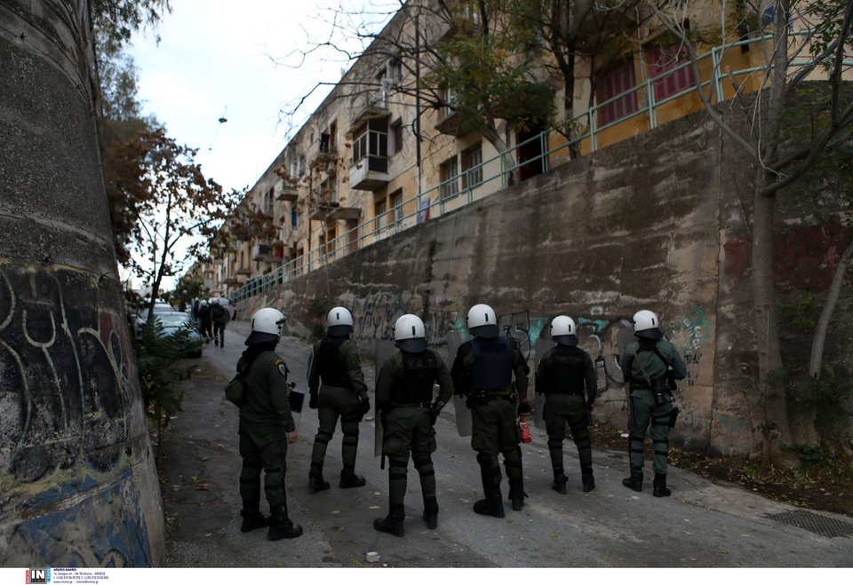 Ένταση στα προσφυγικά της Λ. Αλεξάνδρας / Φωτογραφία: Intime