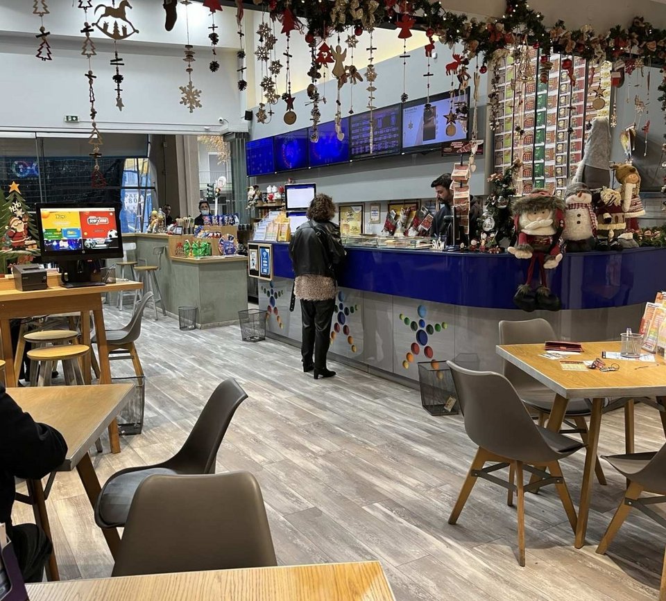 Το κατάστημα ΟΠΑΠ της κας Δεληδημητρίου επί της οδού Βασιλίσσης Όλγας 77 