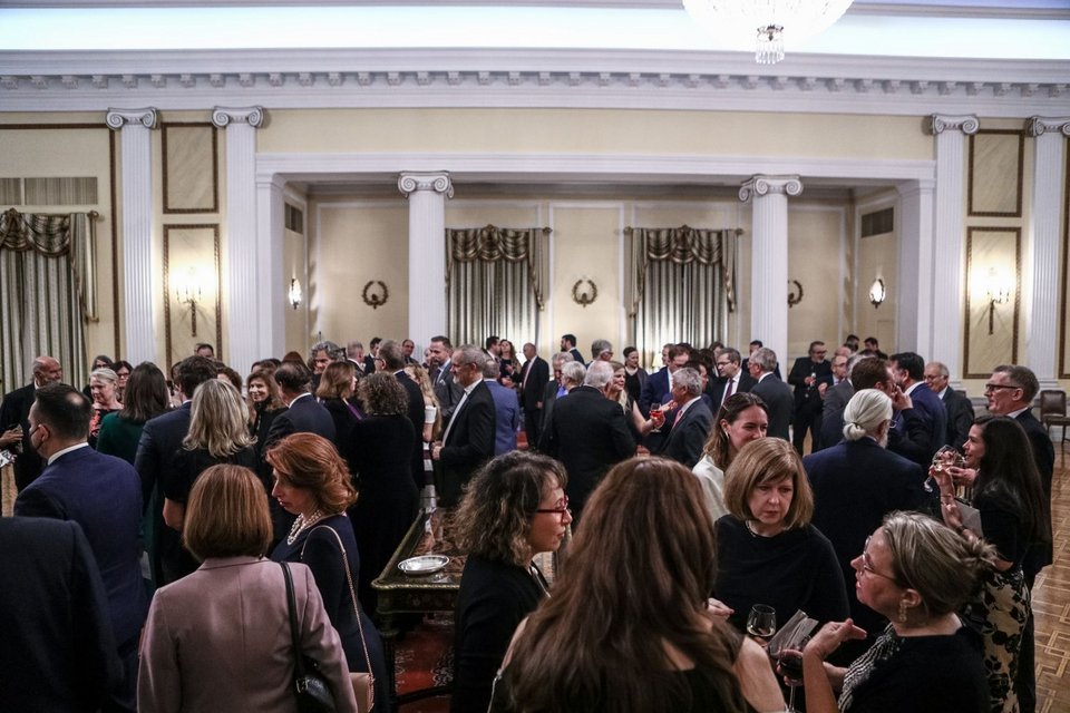 Δεξίωση από την ΠτΔ Κατερίνα Σακελλαροπούλου προς τιμήν των εκπροσώπων τριάντα αμερικανικών πανεπιστημίων / Φωτογραφία: Eurokinissi