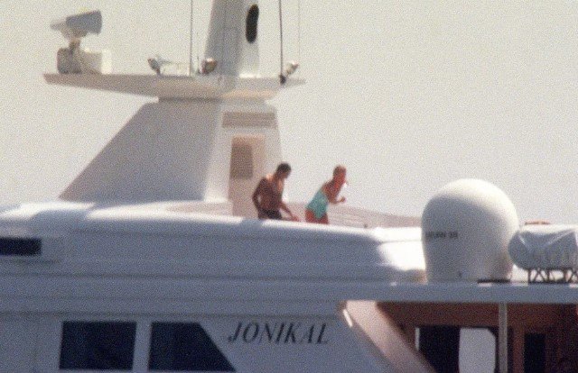 Η πριγκίπισσα Νταϊάνα με τον Ντόντι αλ Φαγέντ στο πολυτελές γιοτ του