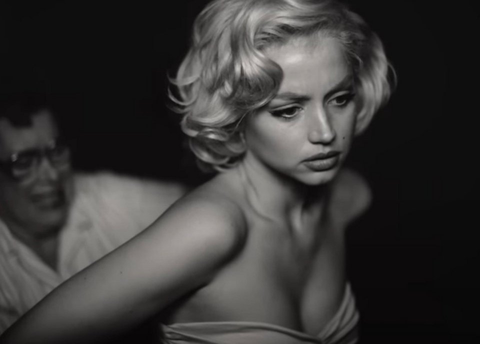 H Άνα ντε Άρμας στον ρόλο της Μέριλιν Μονρόε, «Blonde». Φωτογραφία από Twitter