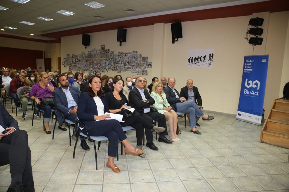 Βράβευση της εθνικής ομάδας ρομποτικής από τον Δήμο Πειραιά