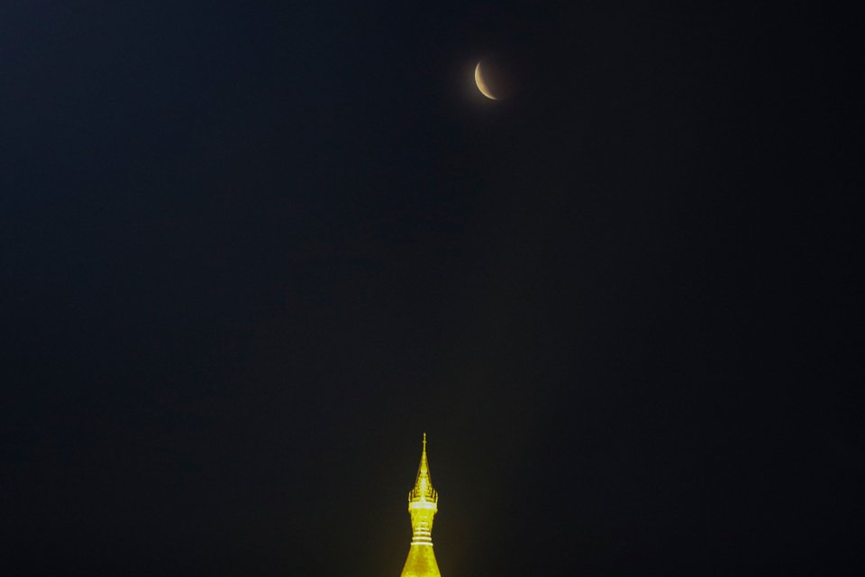 Πάνω από το Shwedagon της Μιανμάρ / AP Photo/Thein Zaw