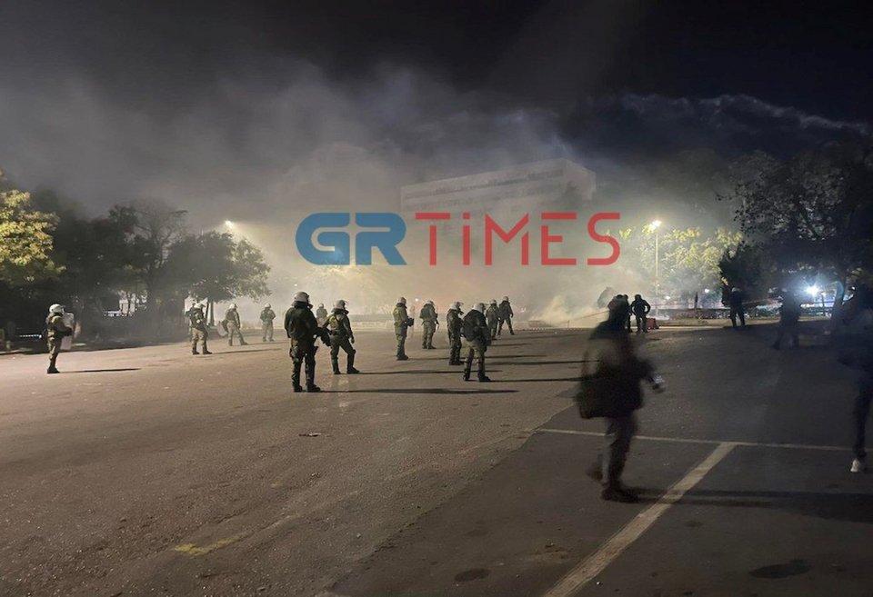 Επεισόδια στη Θεσσαλονίκη μετά την πορεία για το Πολυτεχνείο