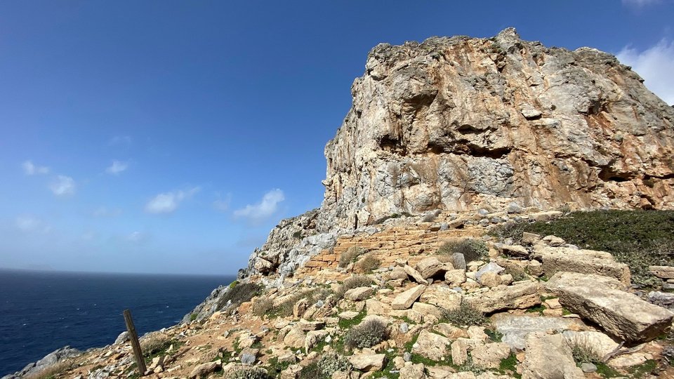 Ο αρχαίος ναός της Δήμητρας στη Φαλάσαρνα Κρήτης