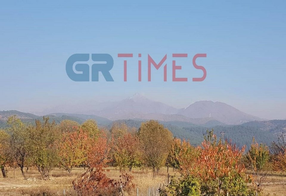 H φωτιά καίει στο Πιπίκιο όρος για 14η μέρα / grtimes.gr