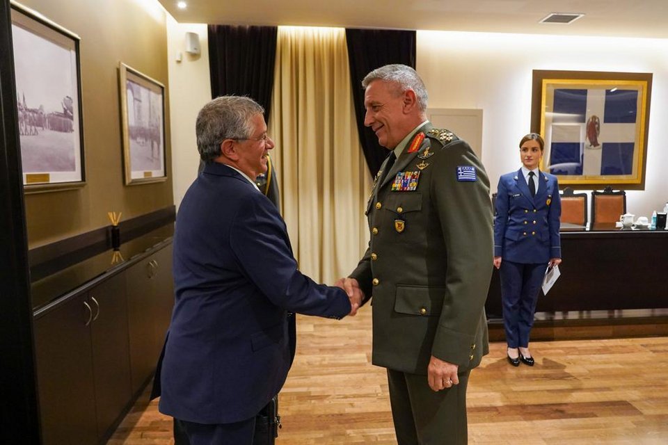Ο Αρχηγός ΓΕΕΘΑ συναντήθηκε με τον γενικό διευθυντή του υπουργείου 'Αμυνας του Ισραήλ Amir Eshel