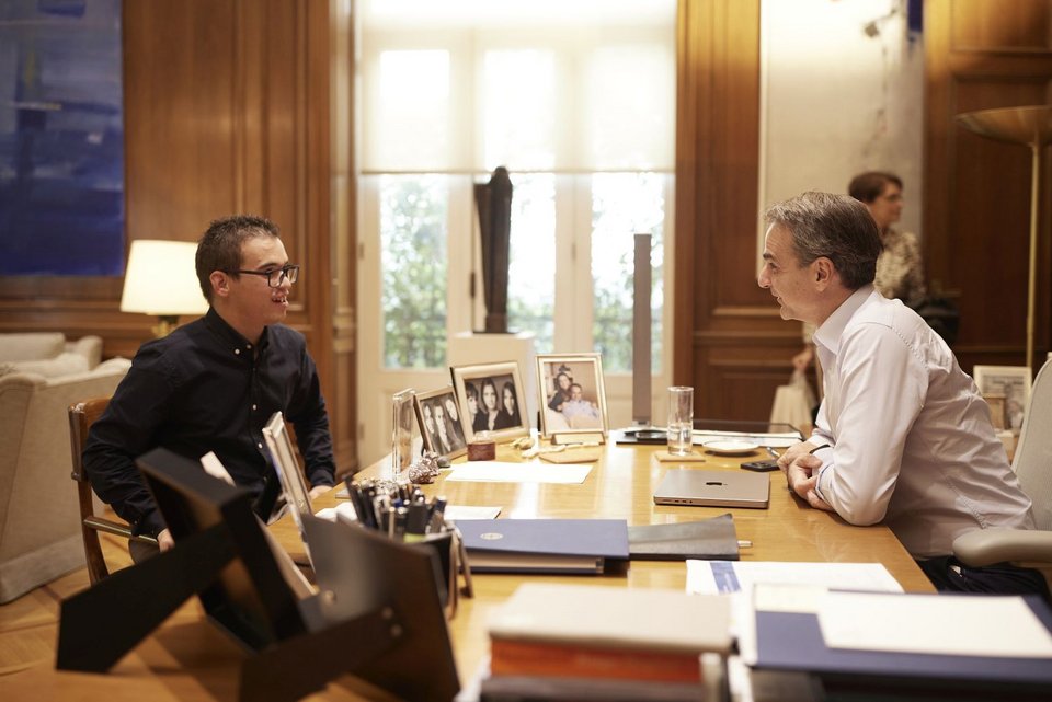 O Μητσοτάκης πέρασε την ημέρα του μαζί με τον Γιώργο Τσεβά