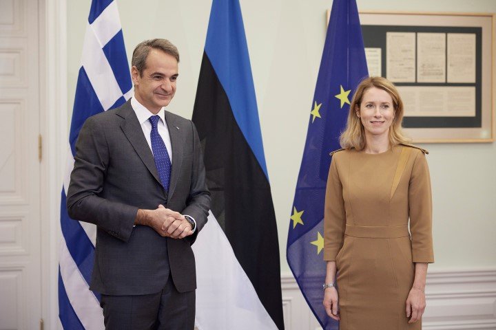 Οι δύο ηγέτες σε θερμό κλίμα κατά την επίσημη συνάντησή τους / Φωτογραφία: ΓτΠ / Δημήτρης Παπαμήτσος