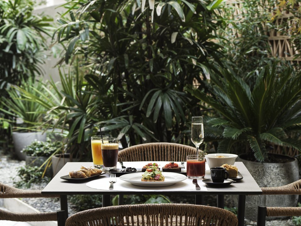 Brunch στον κήπο του Samite Gastro Bar