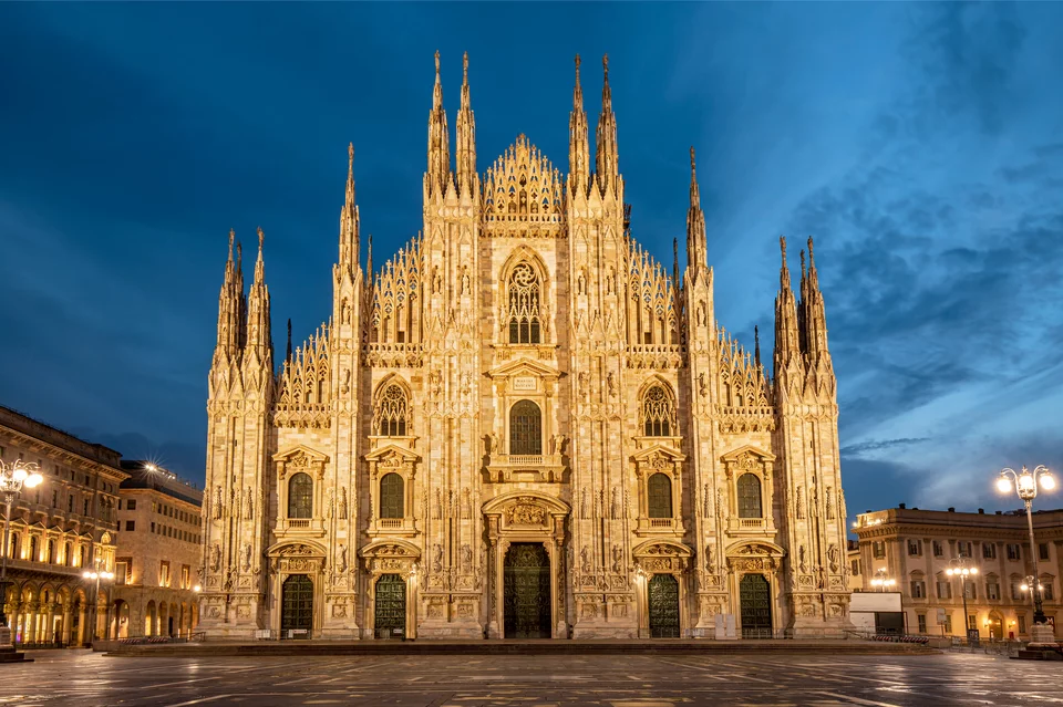 O επιβλητικός καθεδρικός Duomo είναι το σύμβολο του Μιλάνο / Φωτογραφία: Shutterstock
