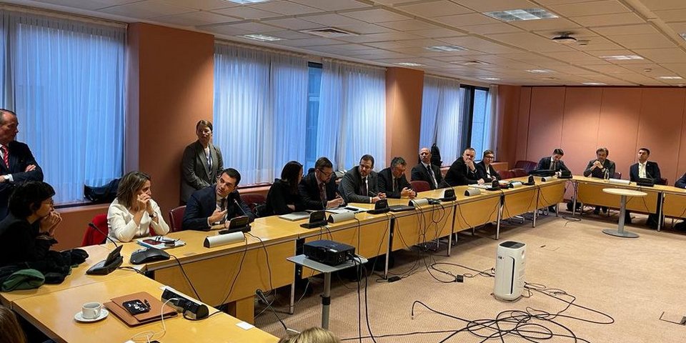 Η σύσκεψη που οργάνωσε η Ελλάδα -Ο Κώστας Σκρέκας δίπλα στις ομολόγους του της Ισπανίας και Βελγίου