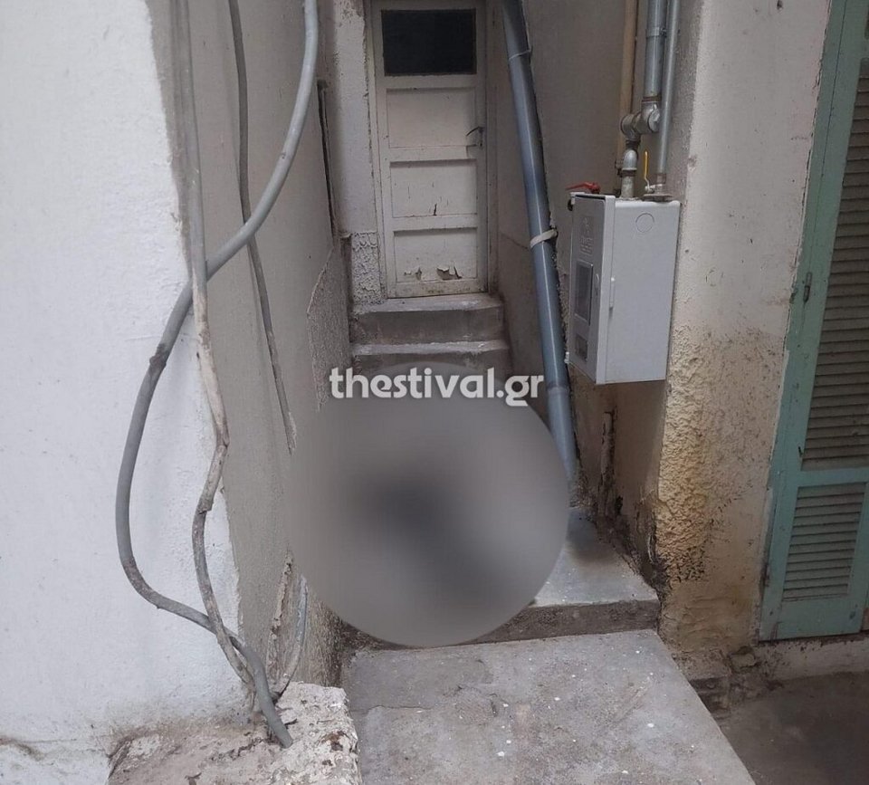 Το σημείο όπου εντοπίστηκε η σορός του άνδρα. Φωτογραφία από Thestival.gr