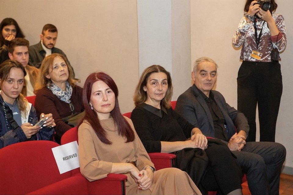 Την τελετή τίμησαν με την παρουσία τους οι γονείς του αδικοχαμένου Άλκη Καμπανού, Άρης Καμπανός και Μελίνα Καμπανού