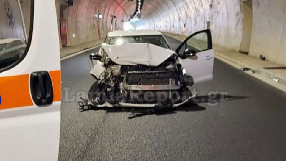 Τροχαίο στη σήραγγα της Στυλίδας / lamiareport.gr
