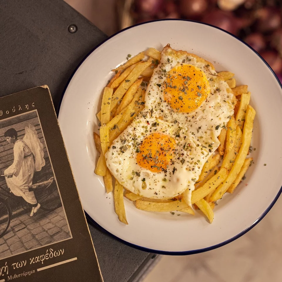 Αυγά με πατάτες, το απόλυτα γιαγιαδίστικο γρήγορο πιάτο / Φωτογραφία: lontza.tis.geitonias/Instagram