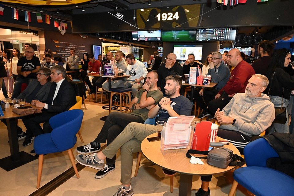 Ο μεγάλος τελικός του Παγκοσμίου στο κατάστημα ΟΠΑΠ στην ΟΠΑΠ Arena 