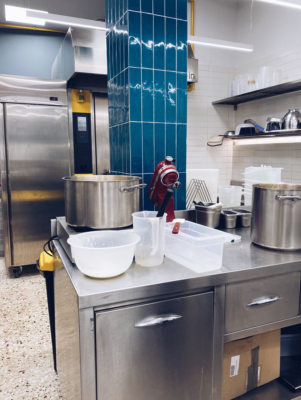 Άποψη από το εργαστήριο του Αντώνη Σελέκου. 