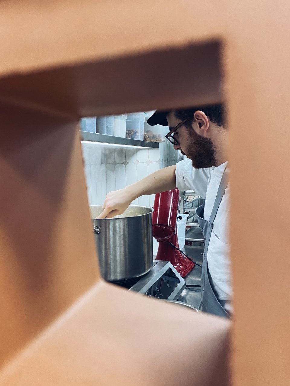 Κρυφές ματιές στην κουζίνα.