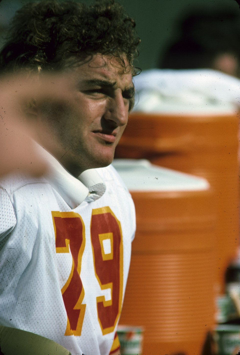 Ο John Matuszak κατά τη διάρκεια της νίκης των Chiefs με 24-14 επί των San Diego Chargers στις 27 Οκτωβρίου 1974 στο San Diego Stadium