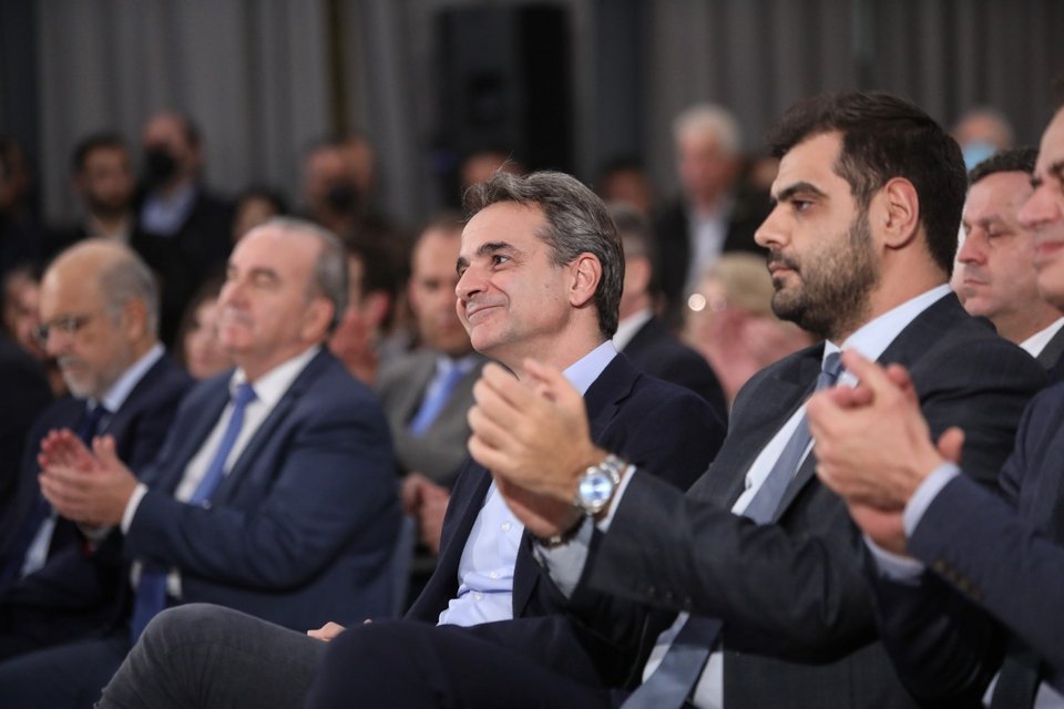  Ο πρωθυπουργός λίγο πριν την ομιλία του στην Τρίπολη / Φωτογραφία: Eurokinissi / Γιώργος Βιτσαράς 