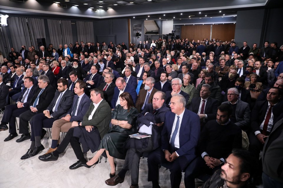 Κατάμεστη η αίθουσα κατά την ομιλία του πρωθυπουργού / Φωτογραφία: Eurokinissi / Γιώργος Βιτσαράς   