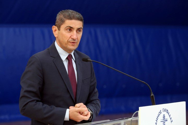 Ο υφ. Αθλητισμού Λευτέρης Αυγενάκης -Φωτογραφία: ΑΠΕ-ΜΠΕ/Αλέξανδρος Μπελτές