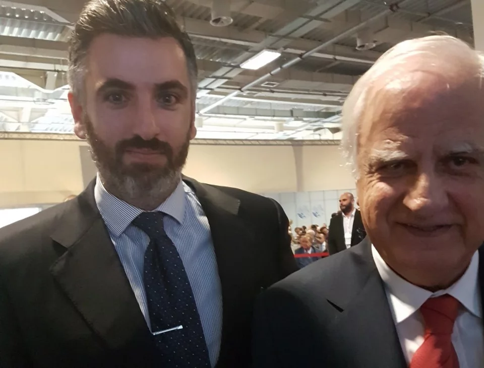 Αριστερά ο Δημήτρης Διαμαντίδης με τον πατέρα του, Γιάννη (δεξιά)